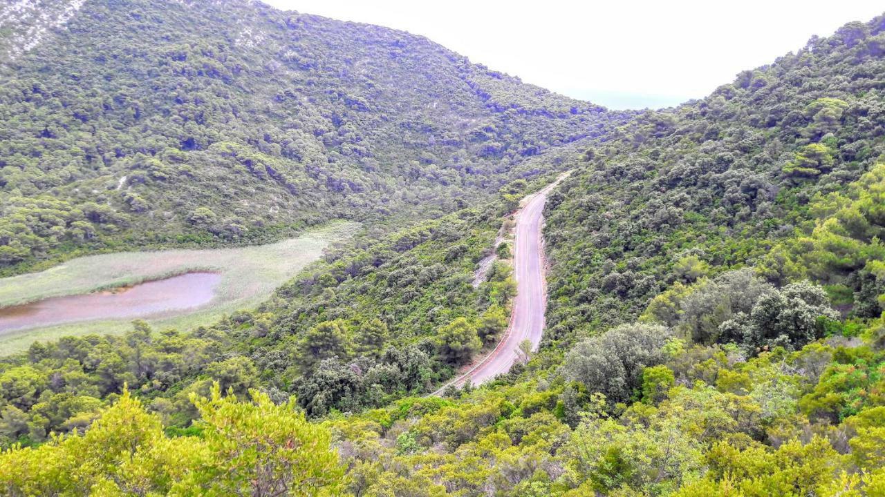 Апартаменты Authentic Ap For 2, Babino Polje,Mljet Экстерьер фото